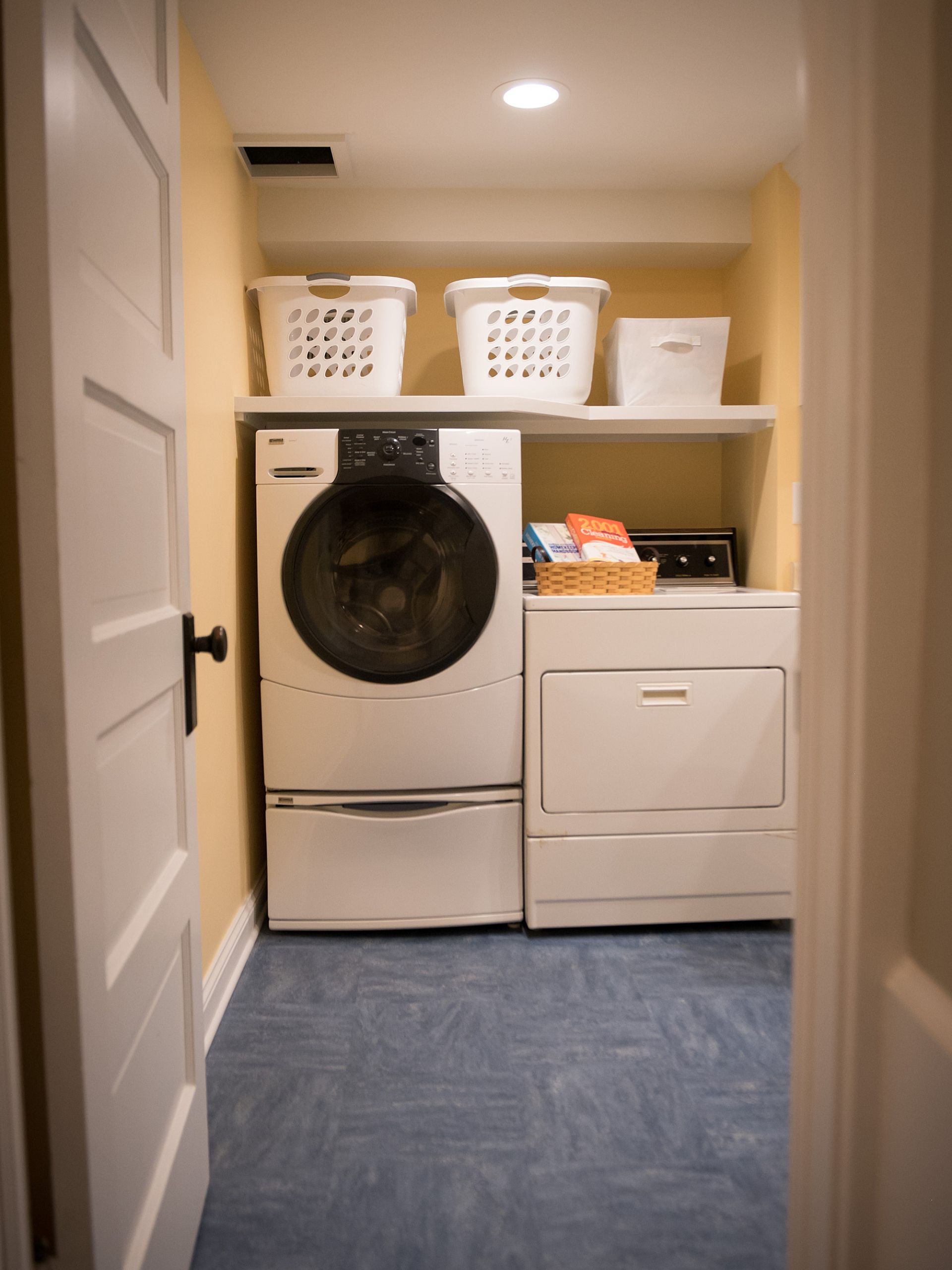 https://sylvestrehomeremodeling.com/wp-content/uploads/2022/06/small-basement-laundry-design-chute.jpg